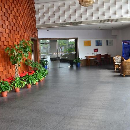 Jingyue 99 Inn Shanghai Pudong Airport Shiwan Branch Шанхай Экстерьер фото